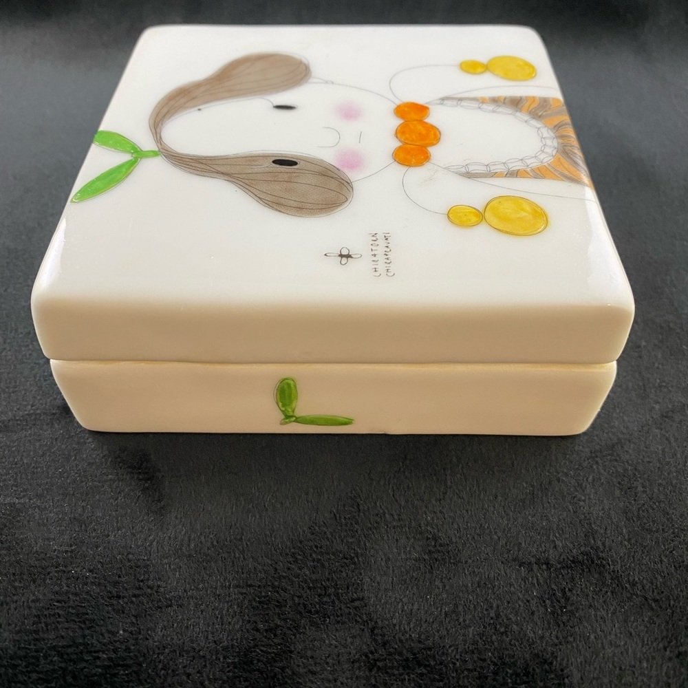 Adorable M L Chiratorn Chirapravati ceramic box - Picture 5 of 8